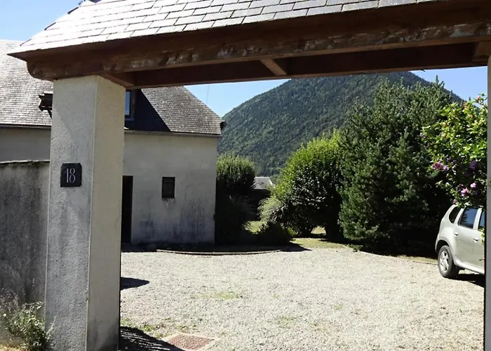 Villa Maison Ancizan-ancizan - Maison 10 Personnes Avec Vue Imprenable Sur Les Montagnes Mae-2664